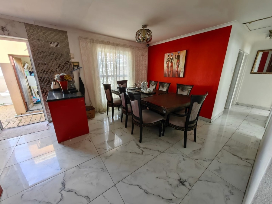 4 Bedroom Property for Sale in Muizenberg Western Cape